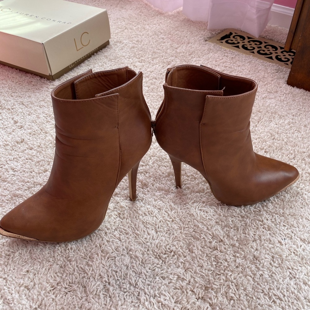 Ankle boots